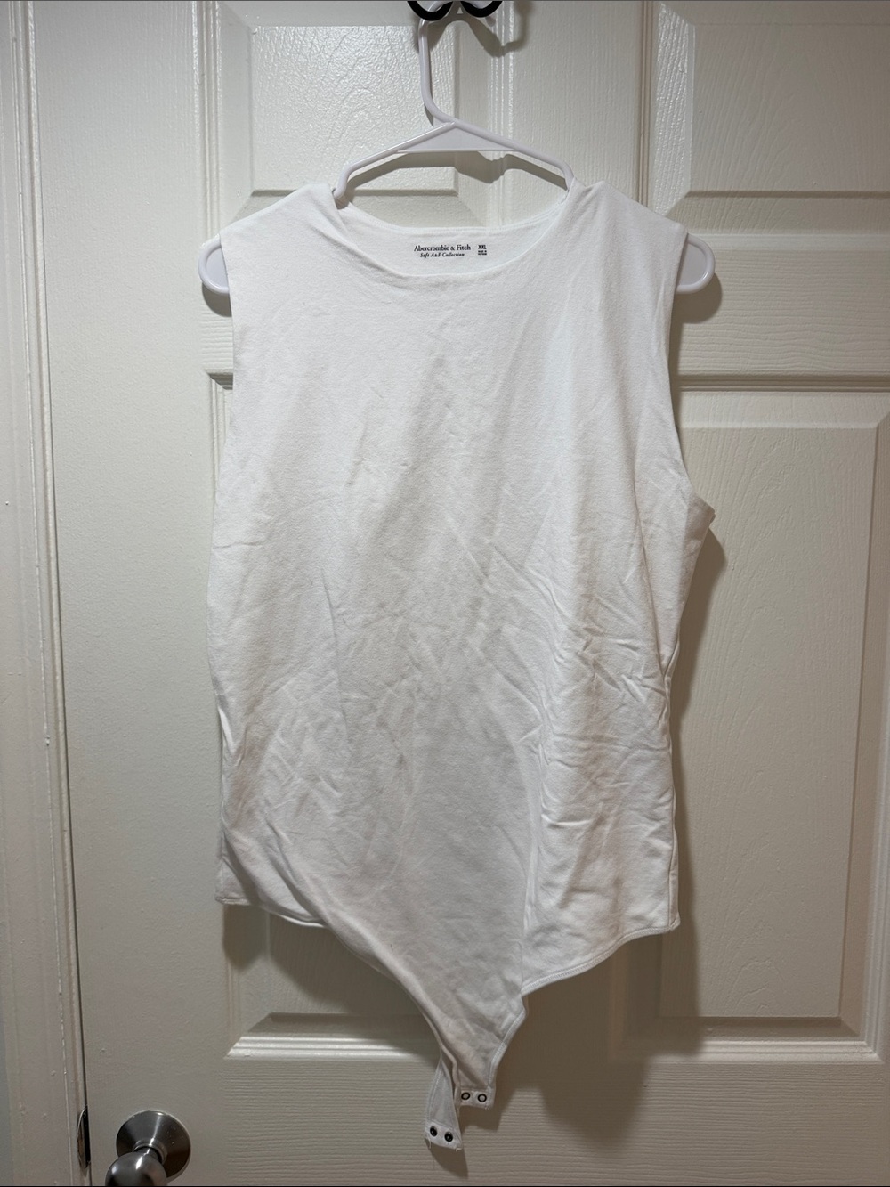 Abercrombie & Fitch White Sleeveless Crewneck Bodysuit size XXL